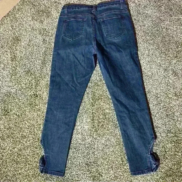 Modcloth Medium Wash Cropped Bow Detail Ankle Jeans Size S - Picture 11 of 12